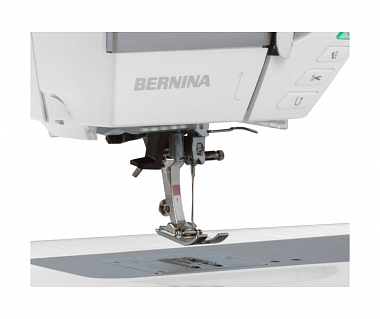 Швейная машина Bernina 735