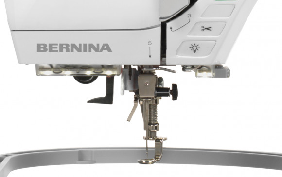 Вышивальная машина Bernina 500 Вышивальная машина Bernina 500